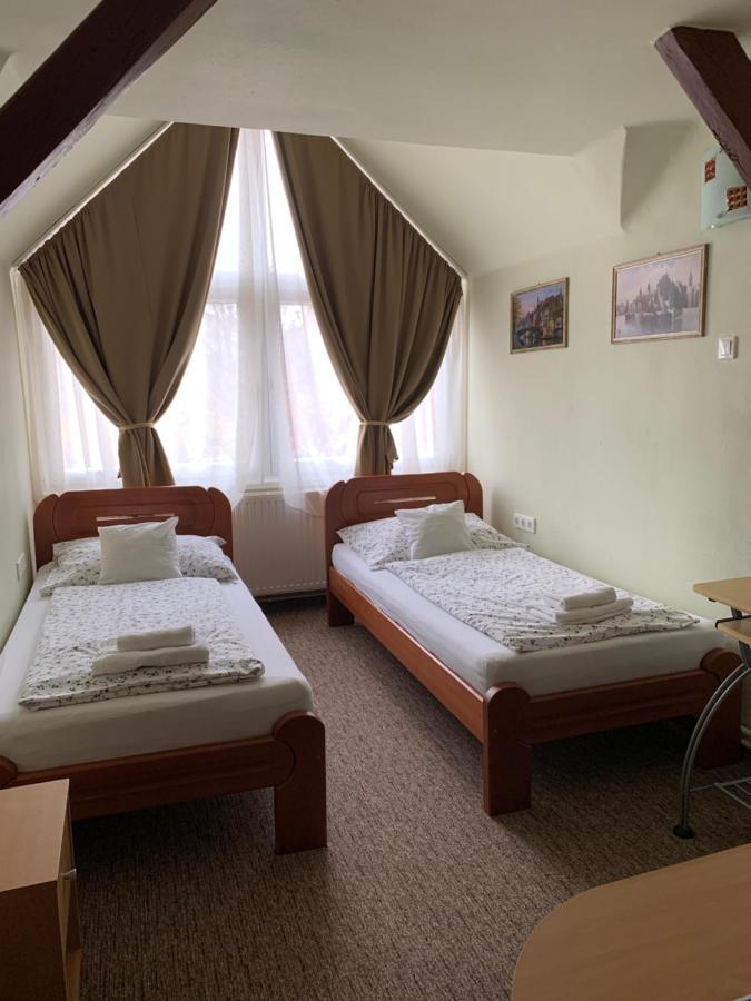 Palma Panzio Hotel คาโปชวาร์ ภายนอก รูปภาพ